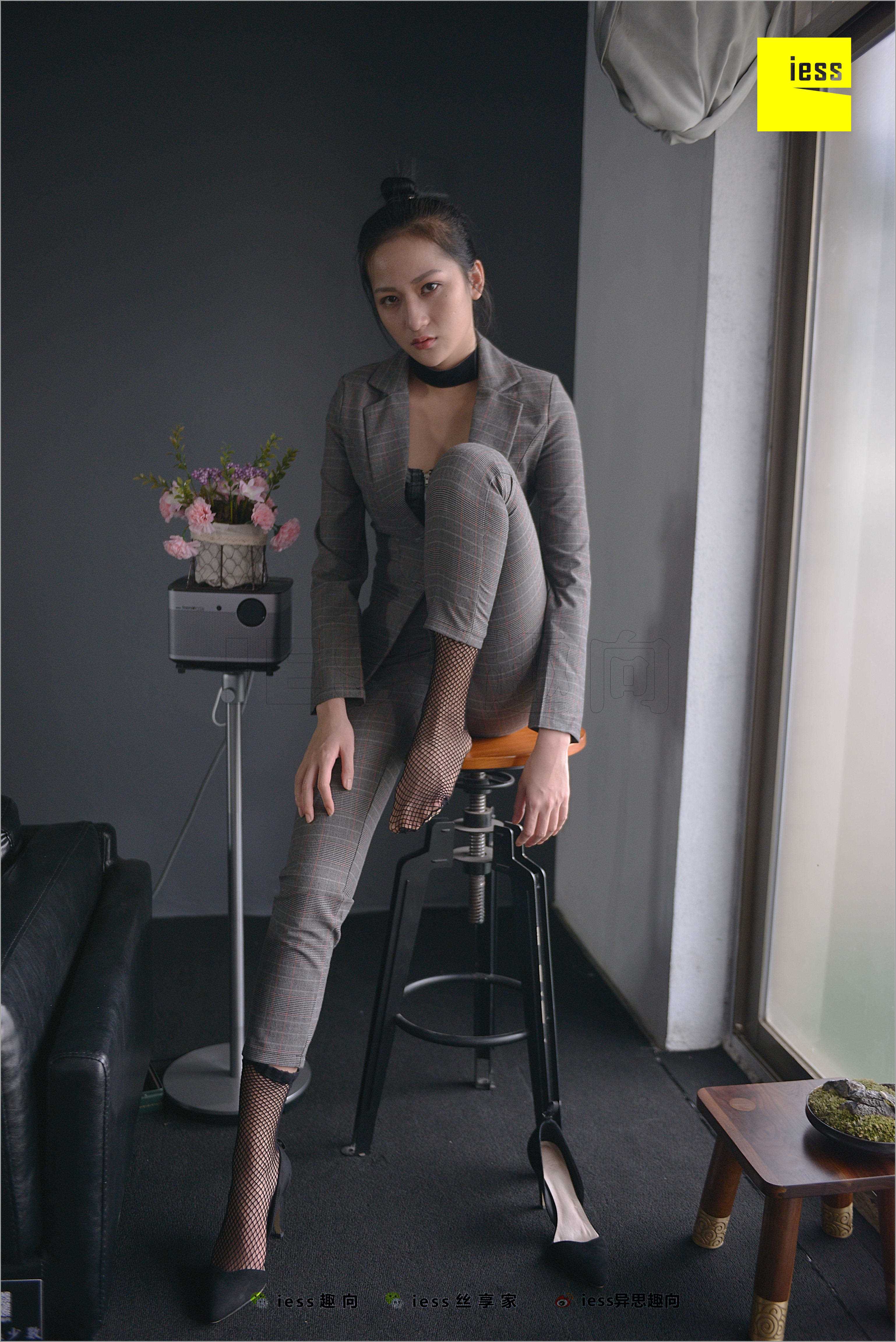 China Beauty Legs and feet 518