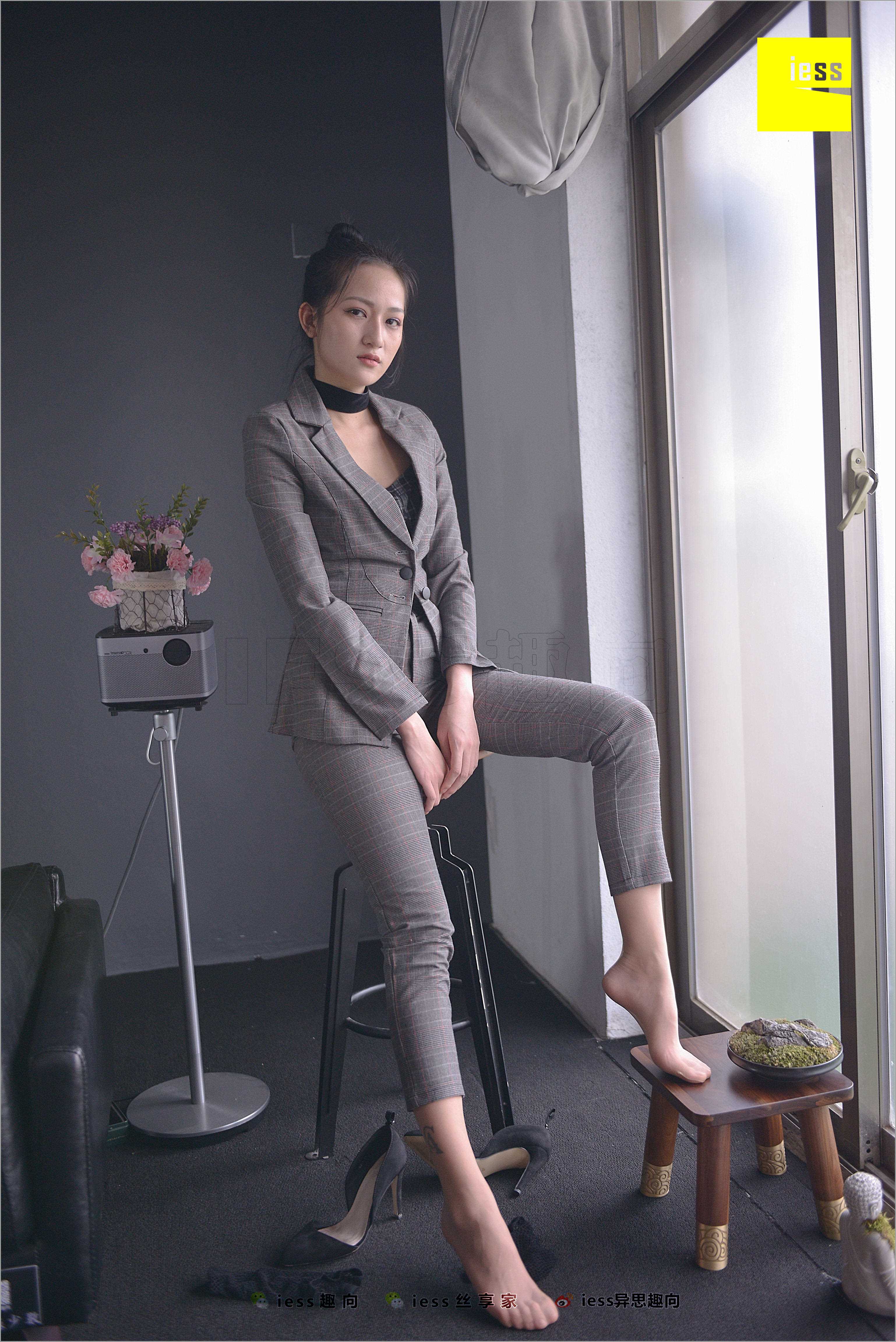 China Beauty Legs and feet 518