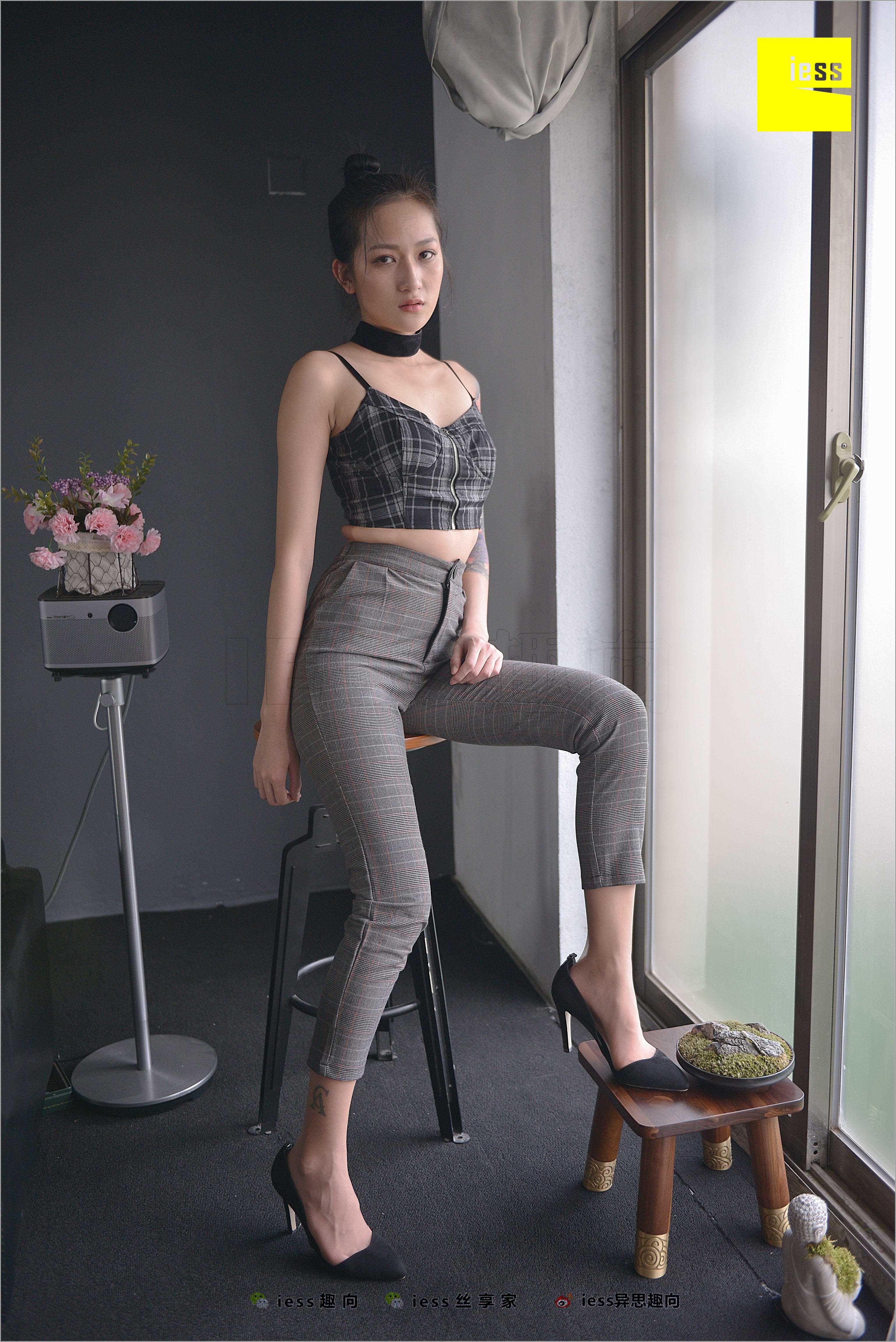 China Beauty Legs and feet 518