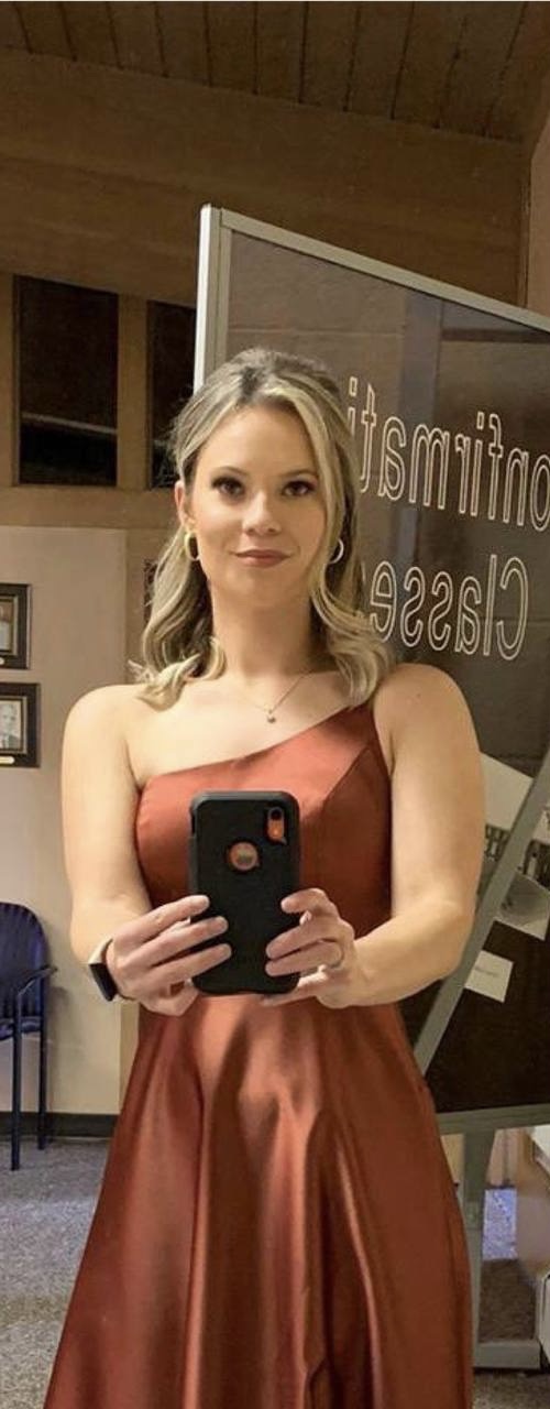 Rachel M spreading at home