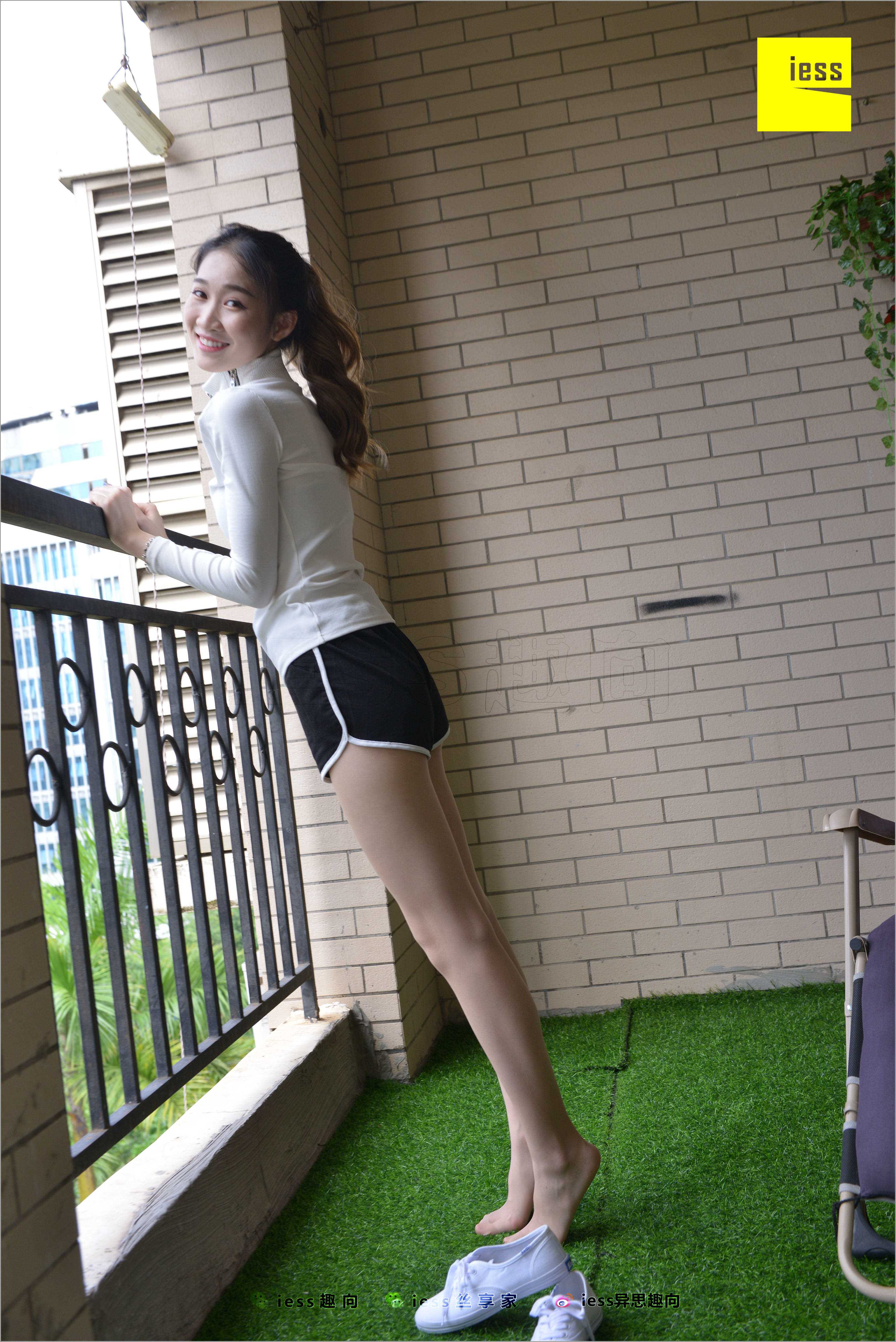 China Beauty Legs and feet 523