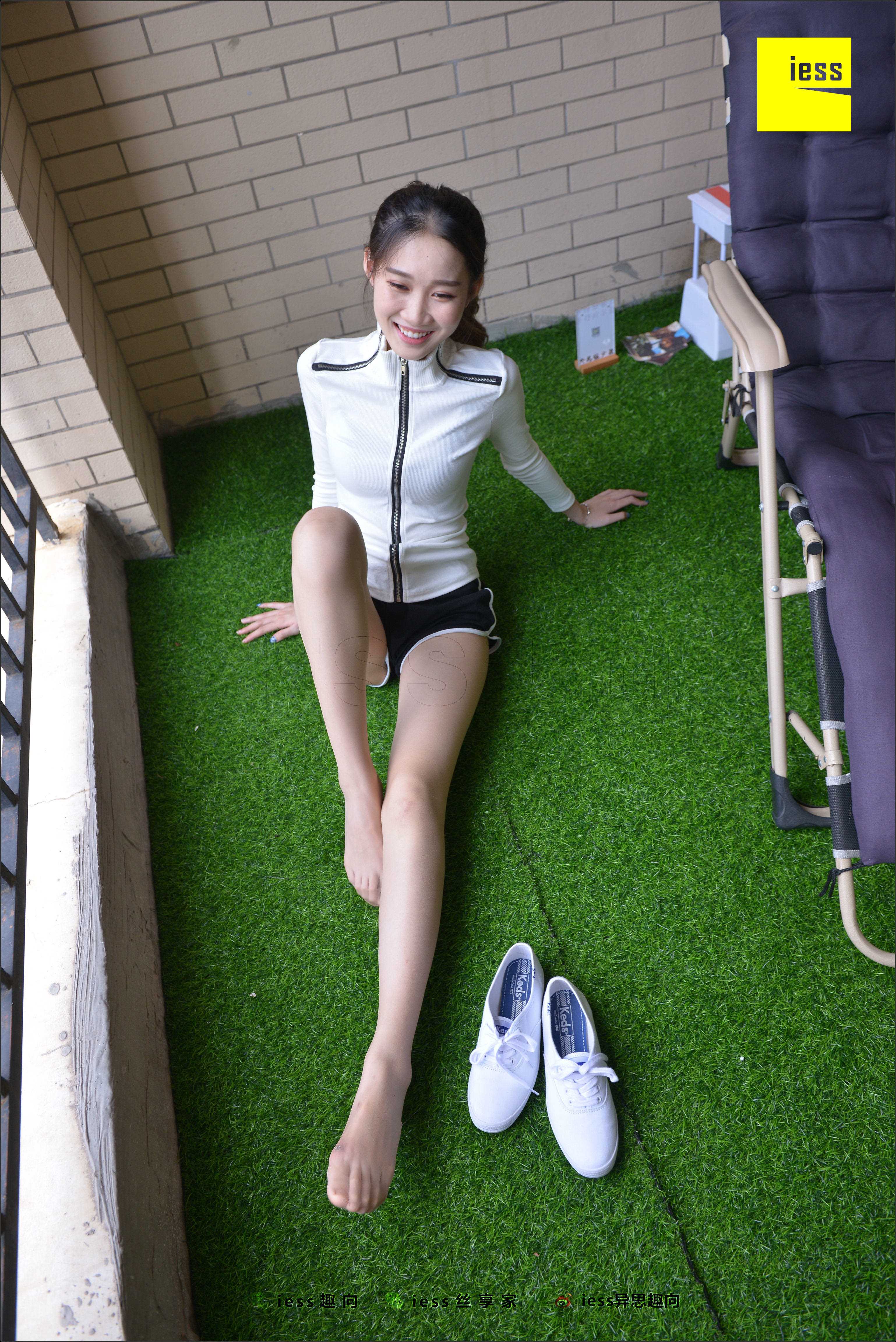 China Beauty Legs and feet 523