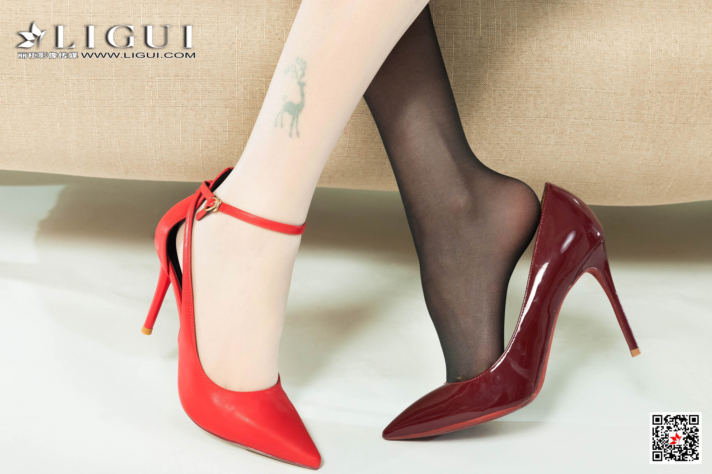 Foot Fetish Twin Flowers 22