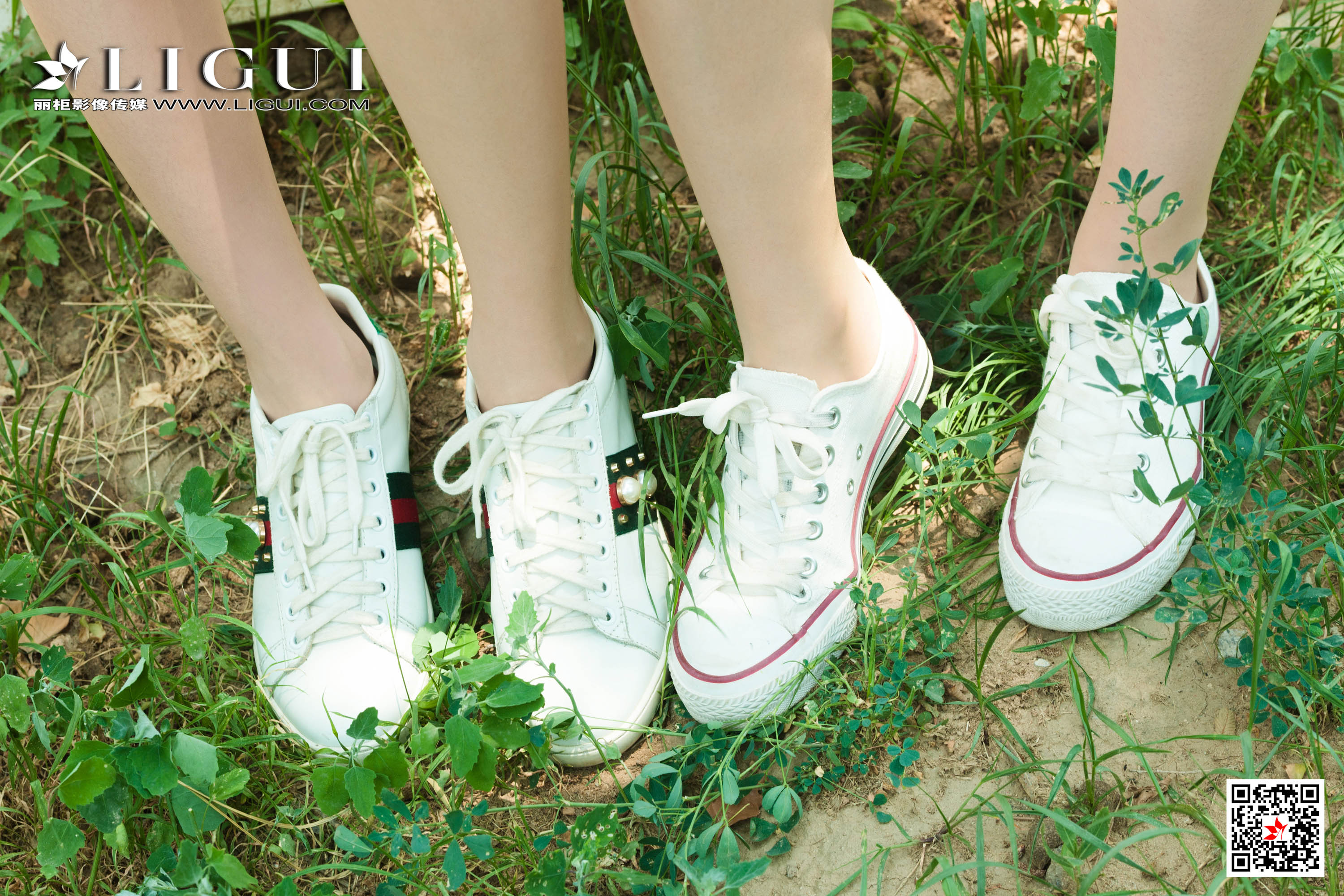 Foot Fetish Twin Flowers 25