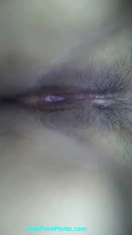 Hot pakistani Girl Bathing photos