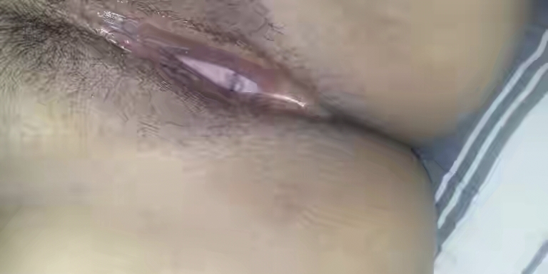 Hot pakistani Girl Bathing photos