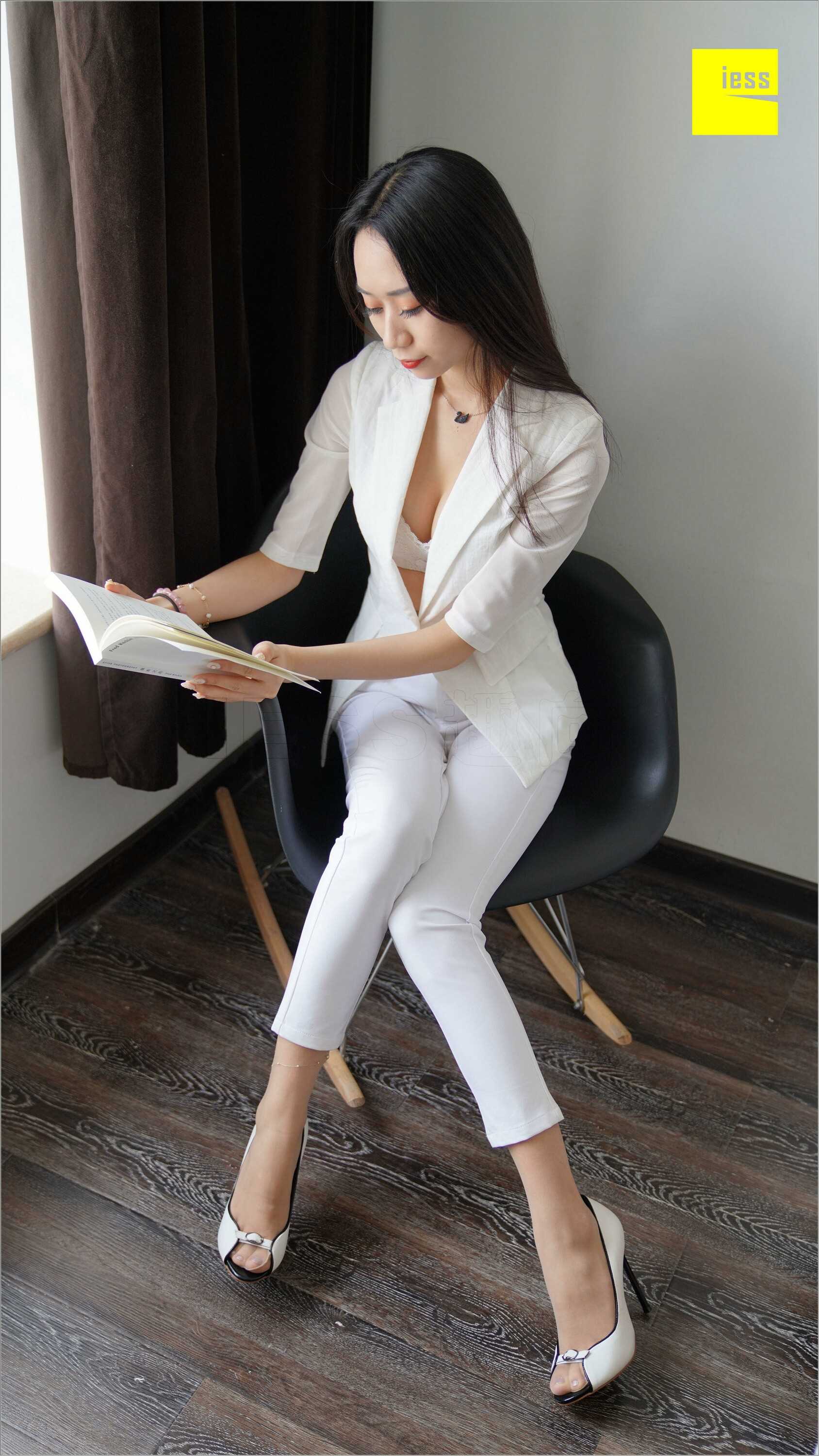 China Beauty Legs and feet 538