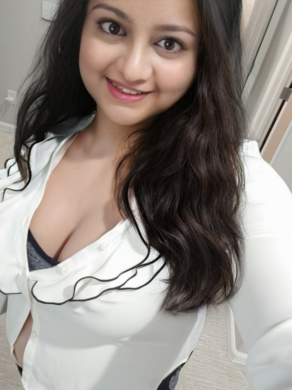 Chubby Indian mature woman