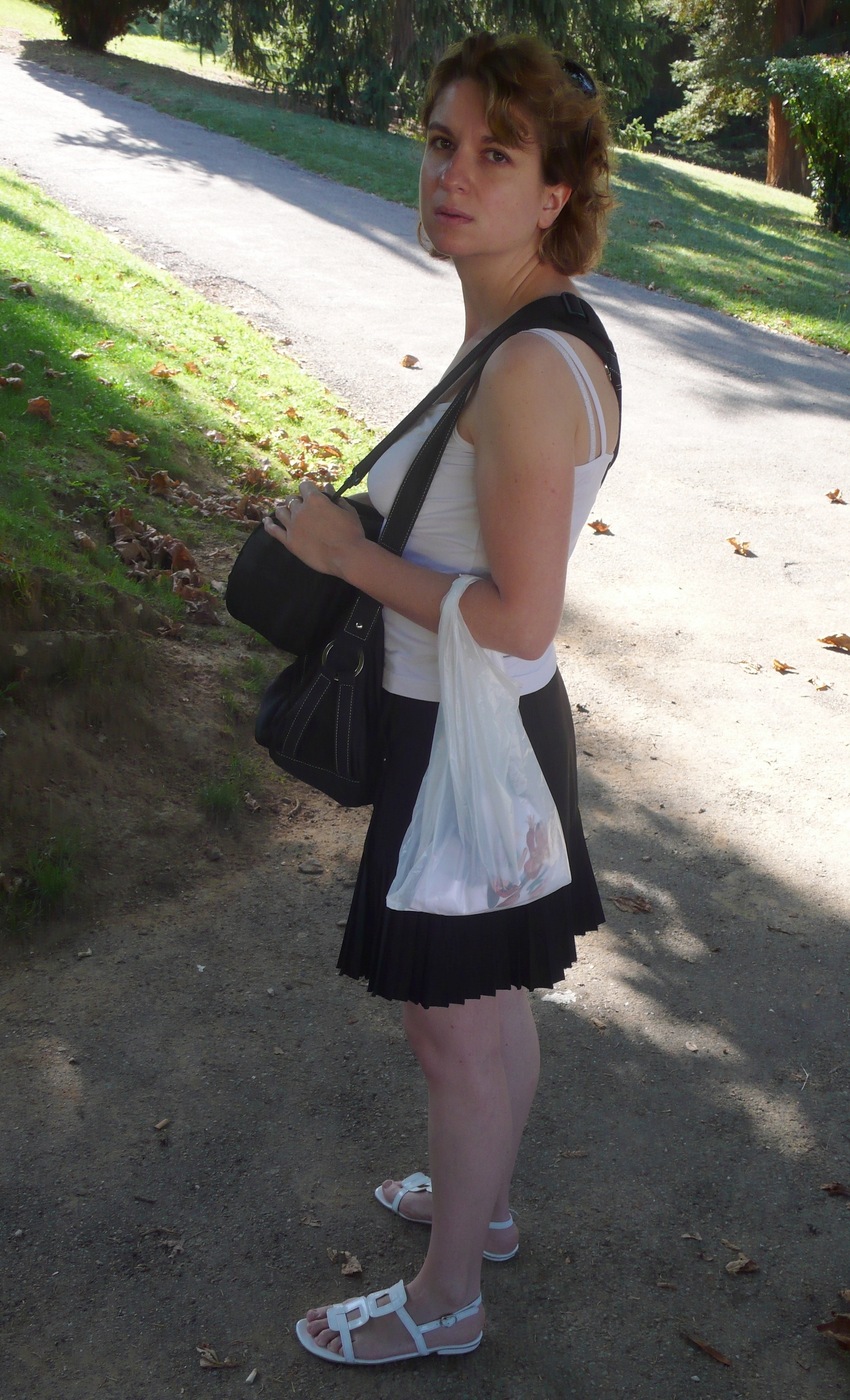 (XXX) Naughty MILF 100% XXXposure