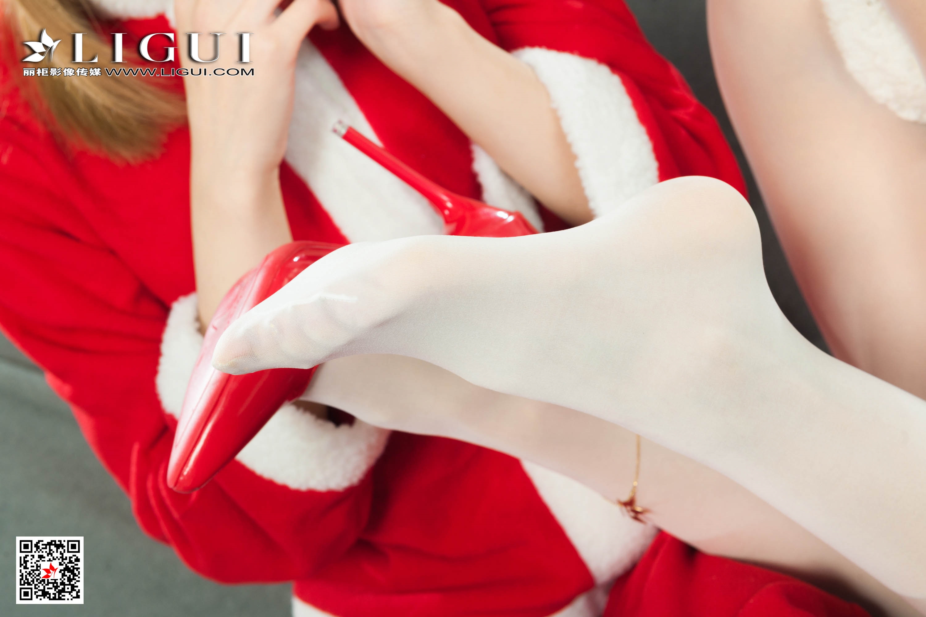 Foot Fetish Twin Flowers 29