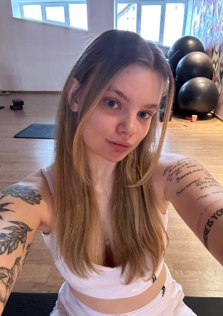 looking makes it hot_21