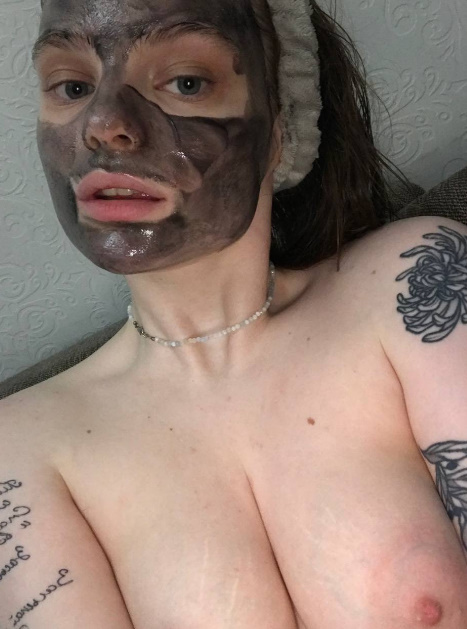 looking makes it hot_21