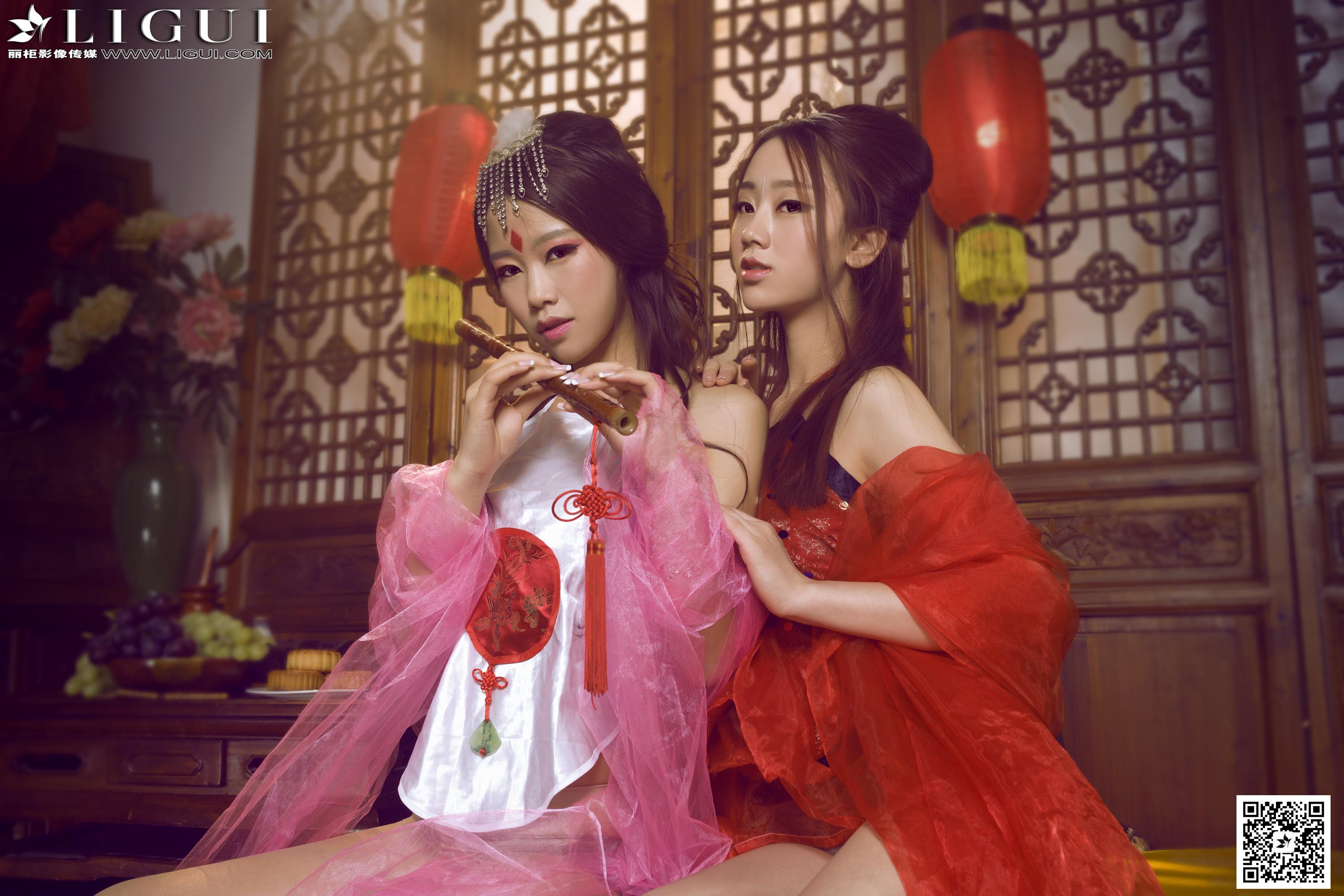 Foot Fetish Twin Flowers 30