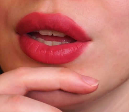 looking makes it hot_34