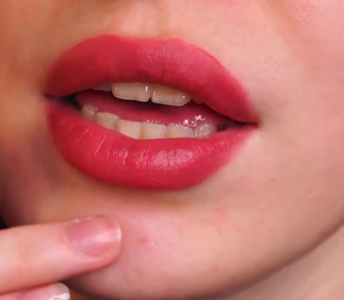 looking makes it hot_34