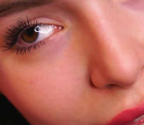 looking makes it hot_34