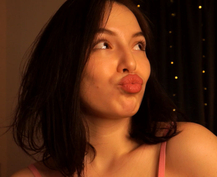 looking makes it hot_34