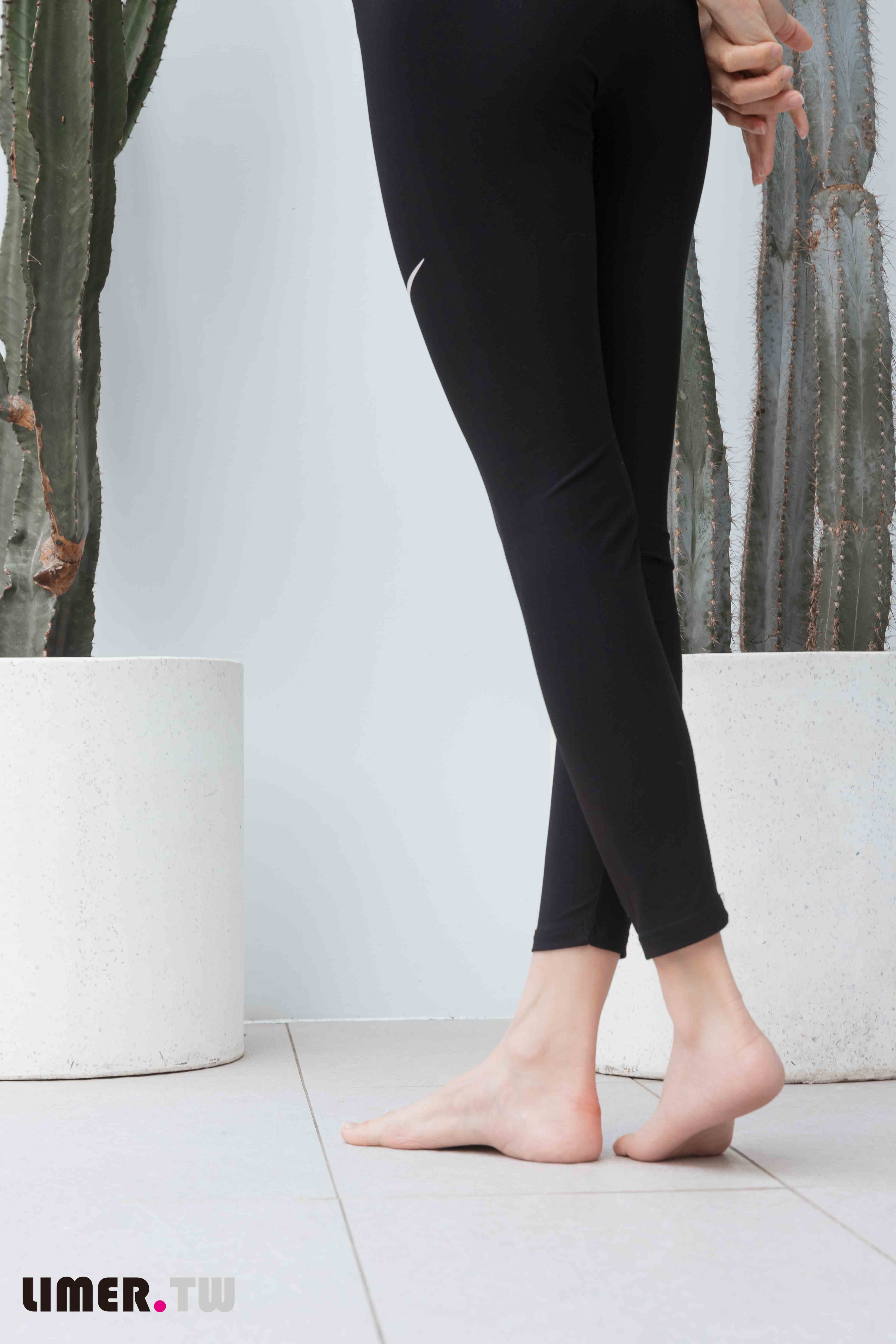 China Beauty Legs and feet 545