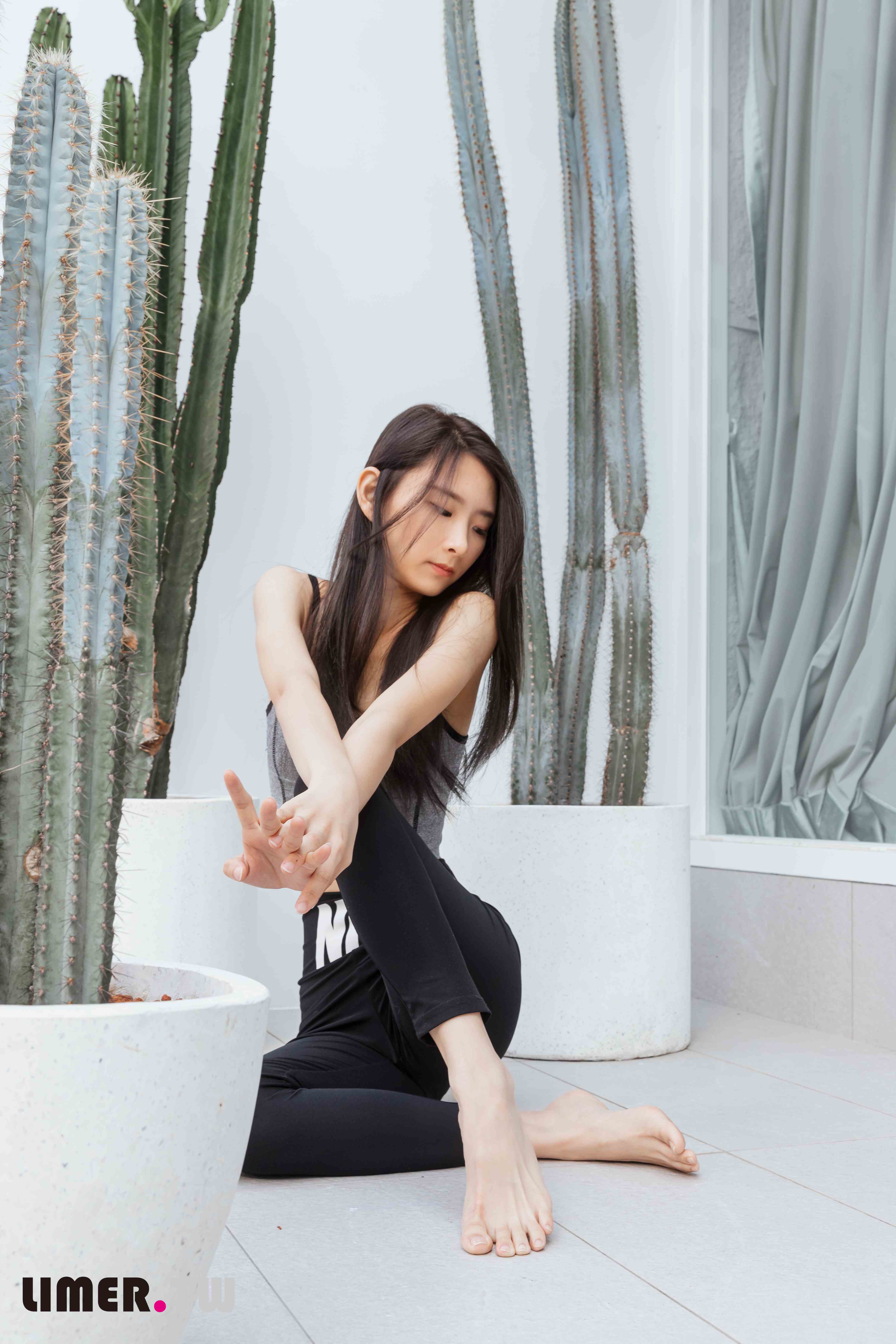 China Beauty Legs and feet 545