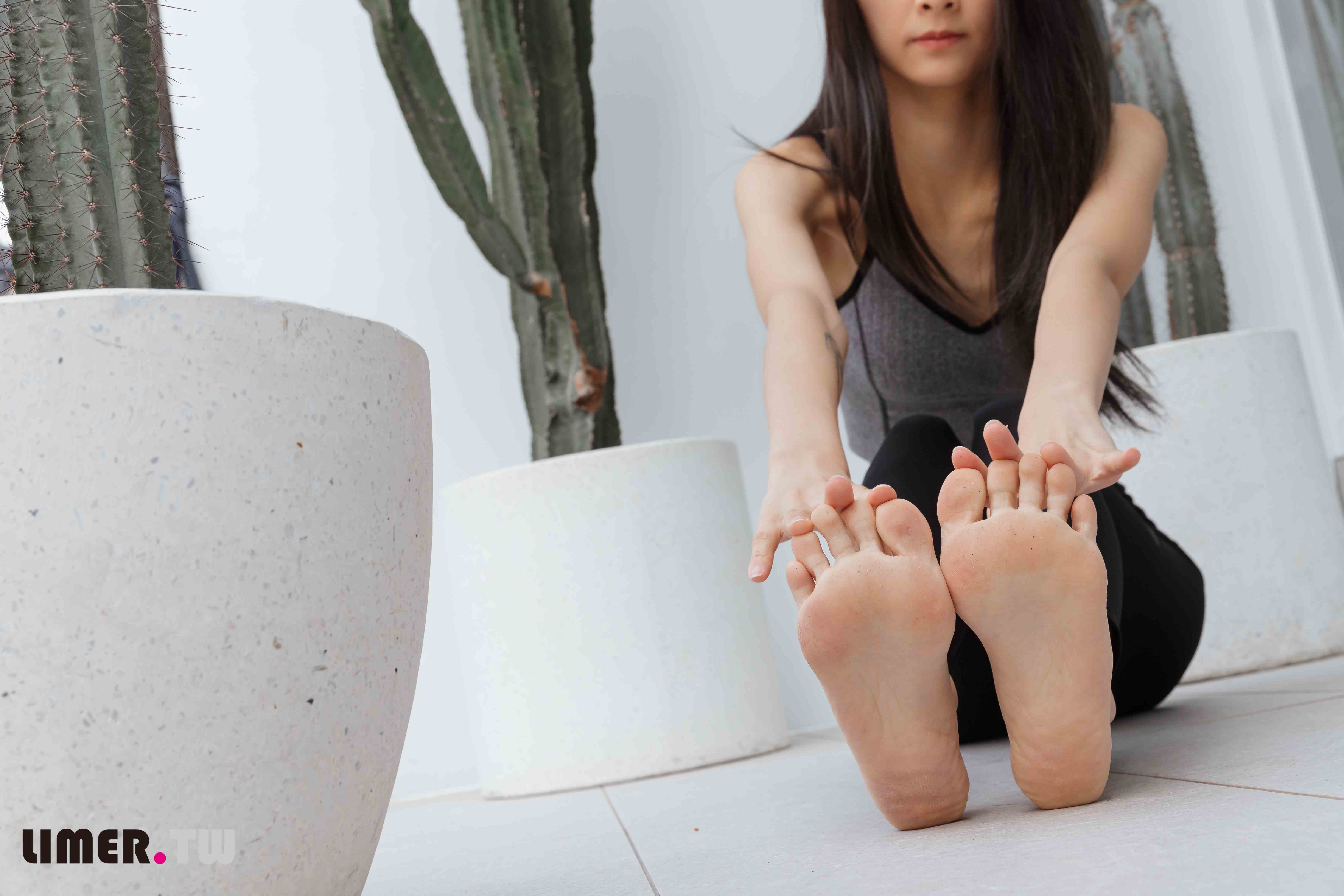 China Beauty Legs and feet 545