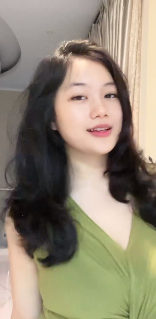 looking makes it hot_43