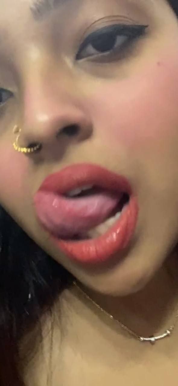 Indian Horny Desi Girl Boobs & Ass Nude Pics