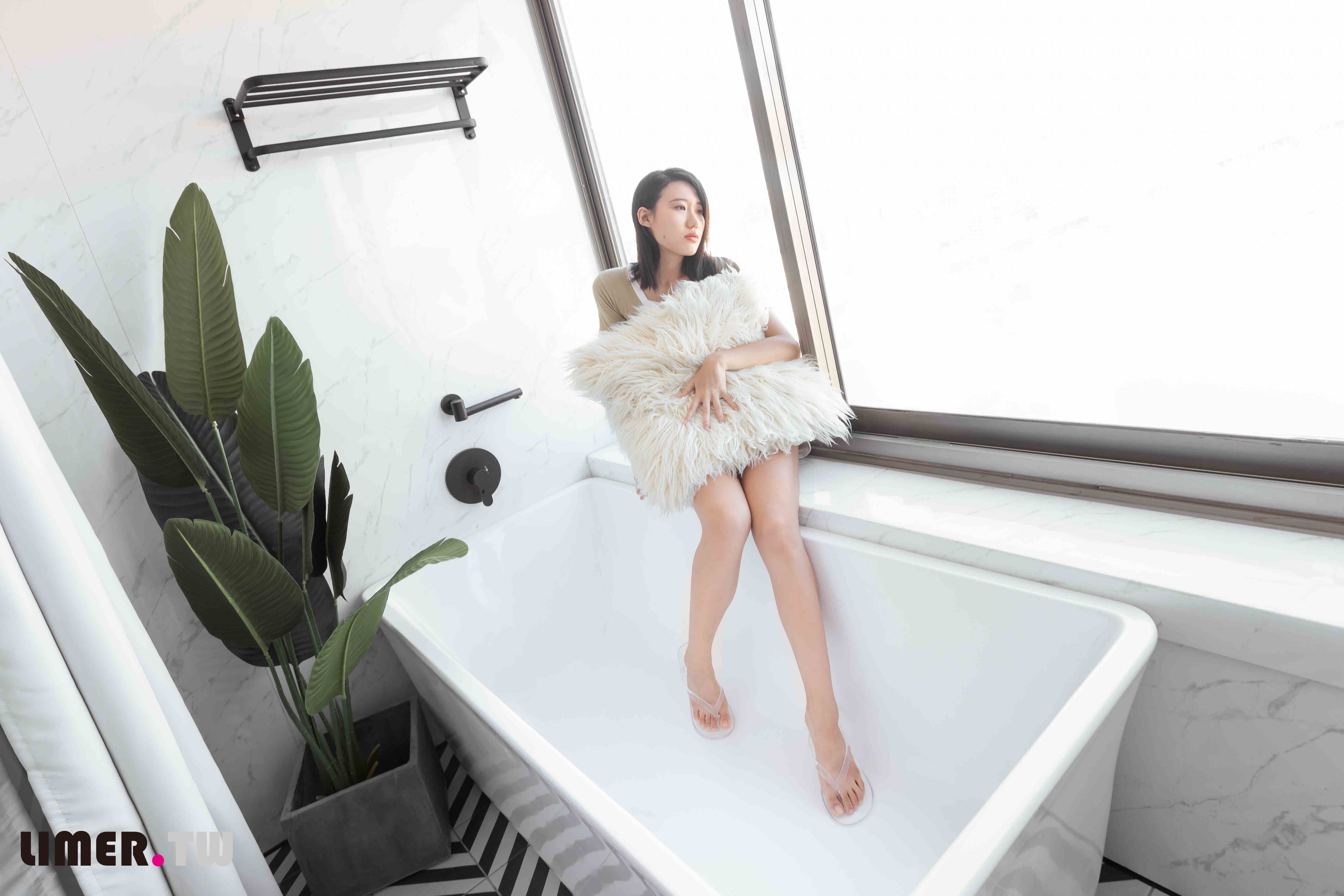 China Beauty Legs and feet 551