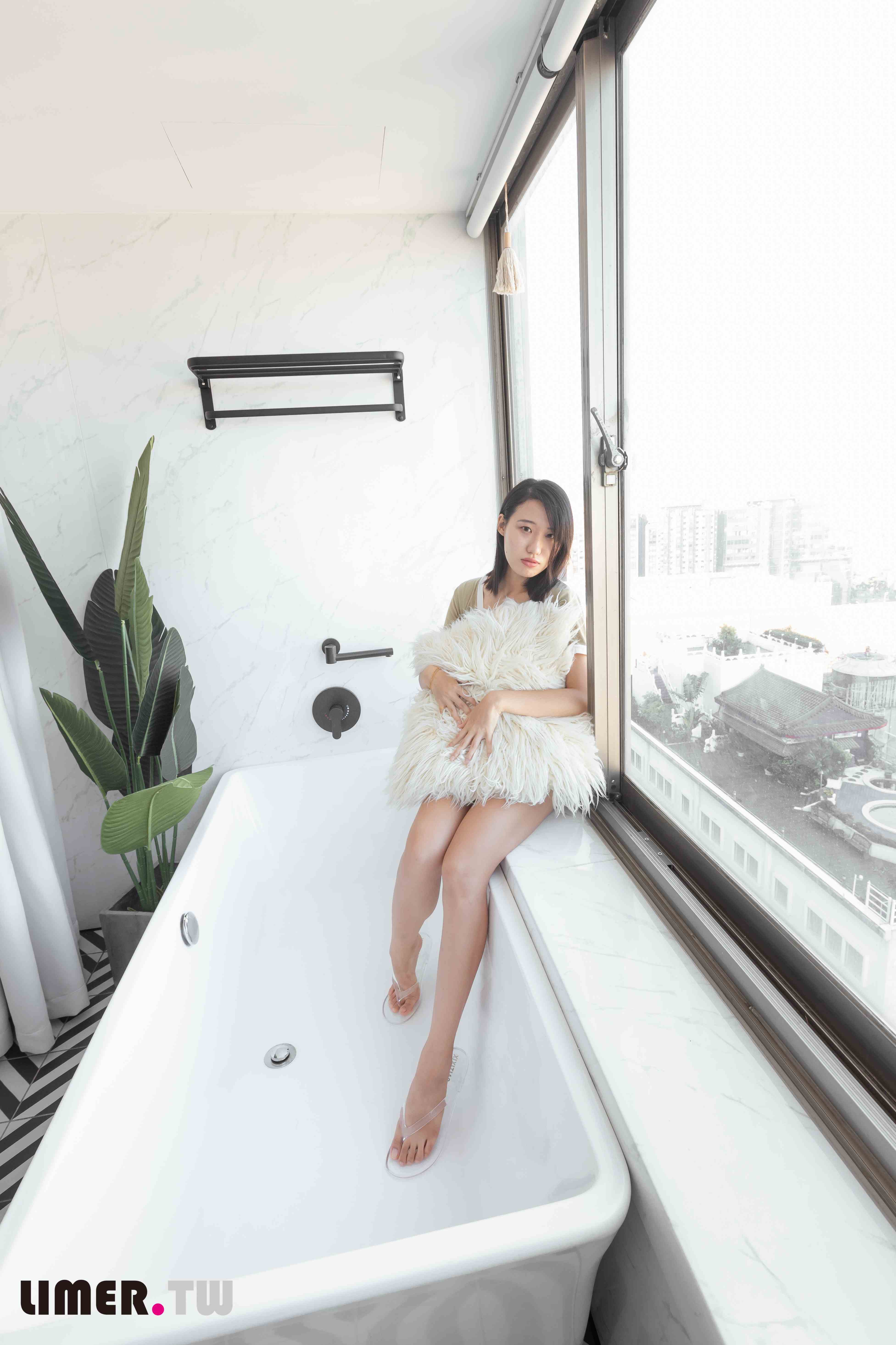 China Beauty Legs and feet 551