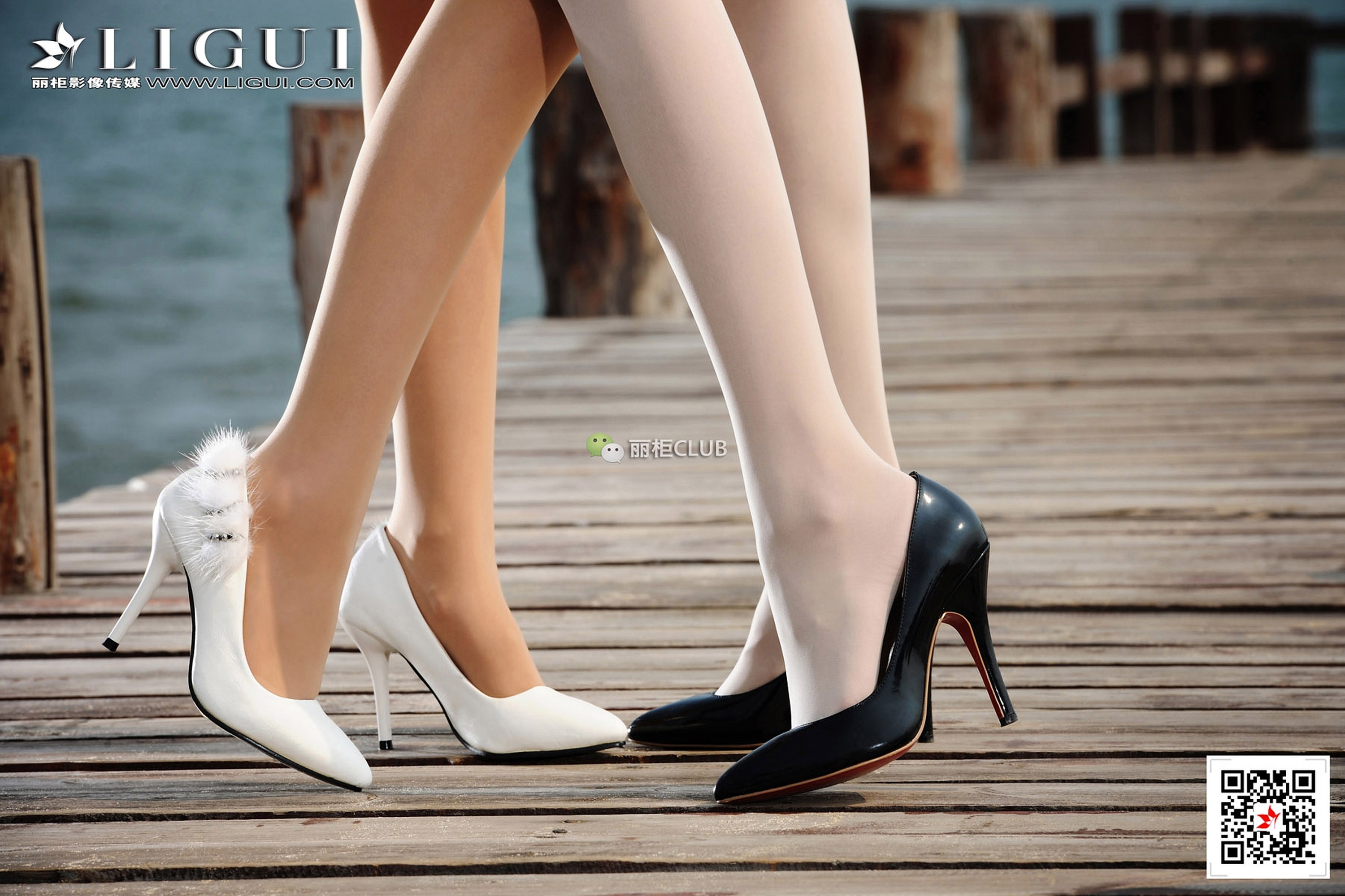 Foot Fetish Twin Flowers 33