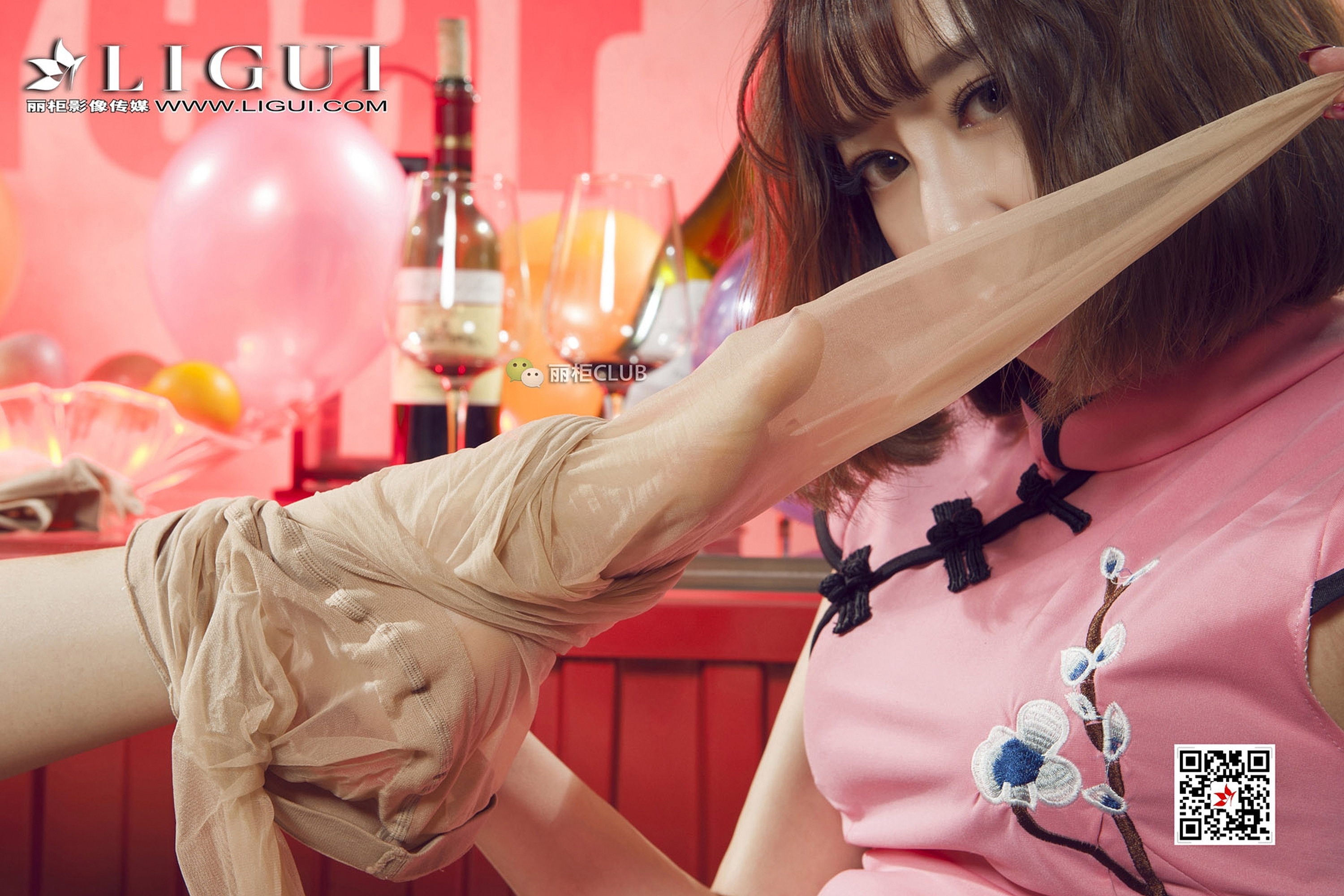 Foot Fetish Twin Flowers 34