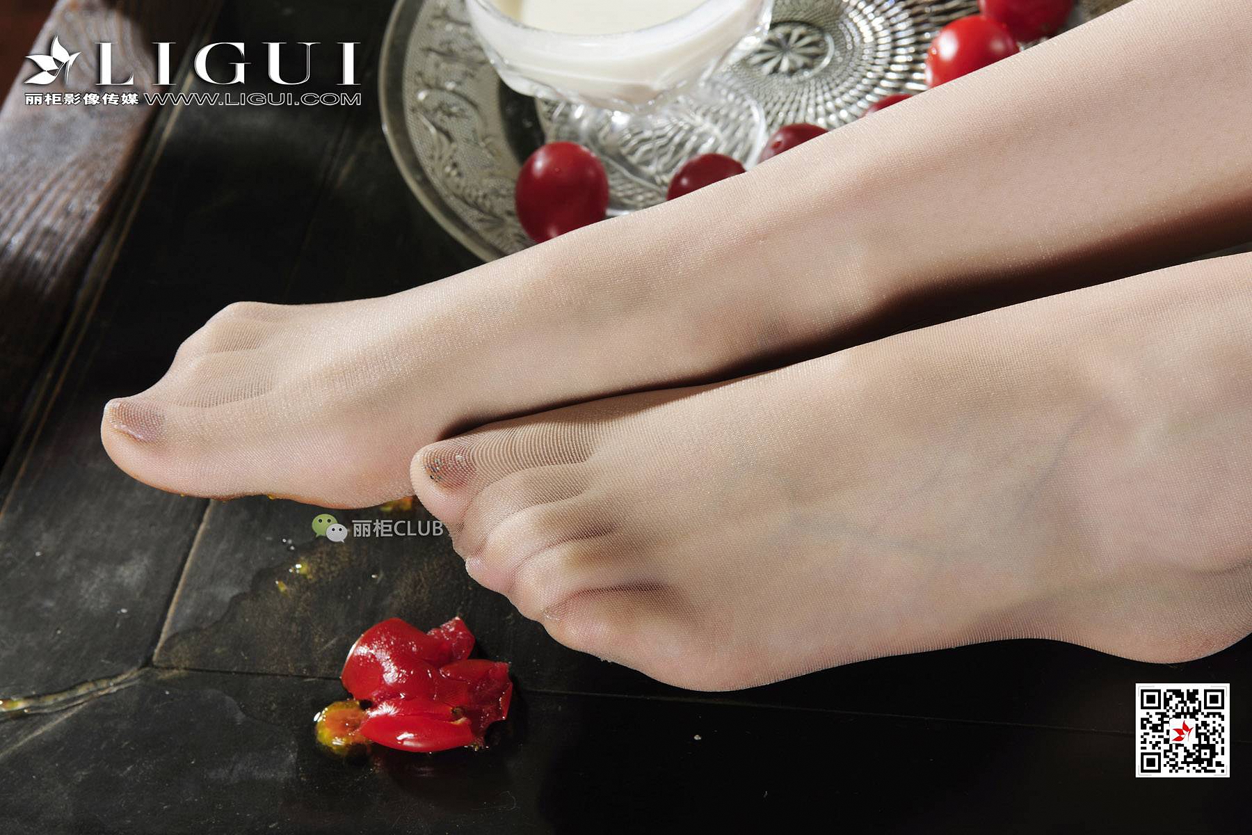 Foot Fetish Twin Flowers 35