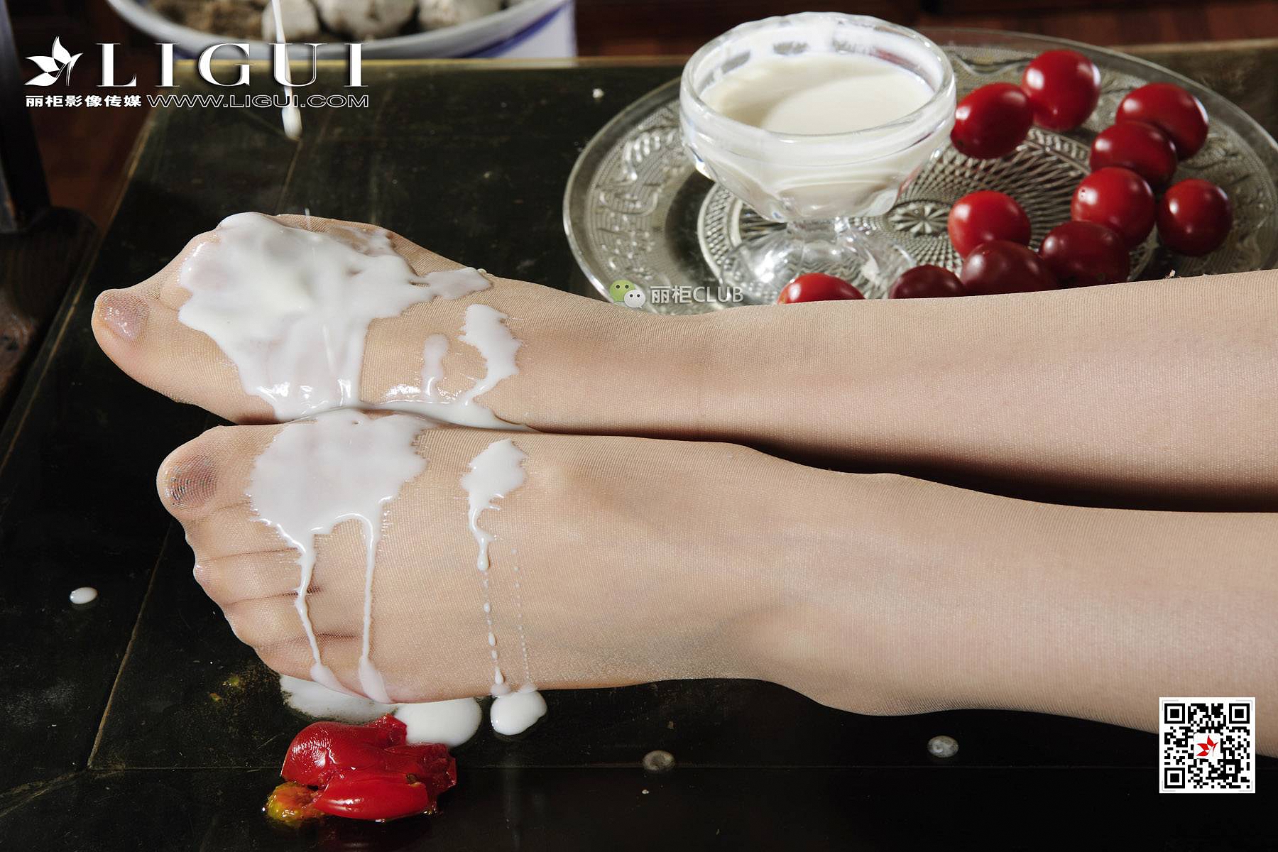 Foot Fetish Twin Flowers 35