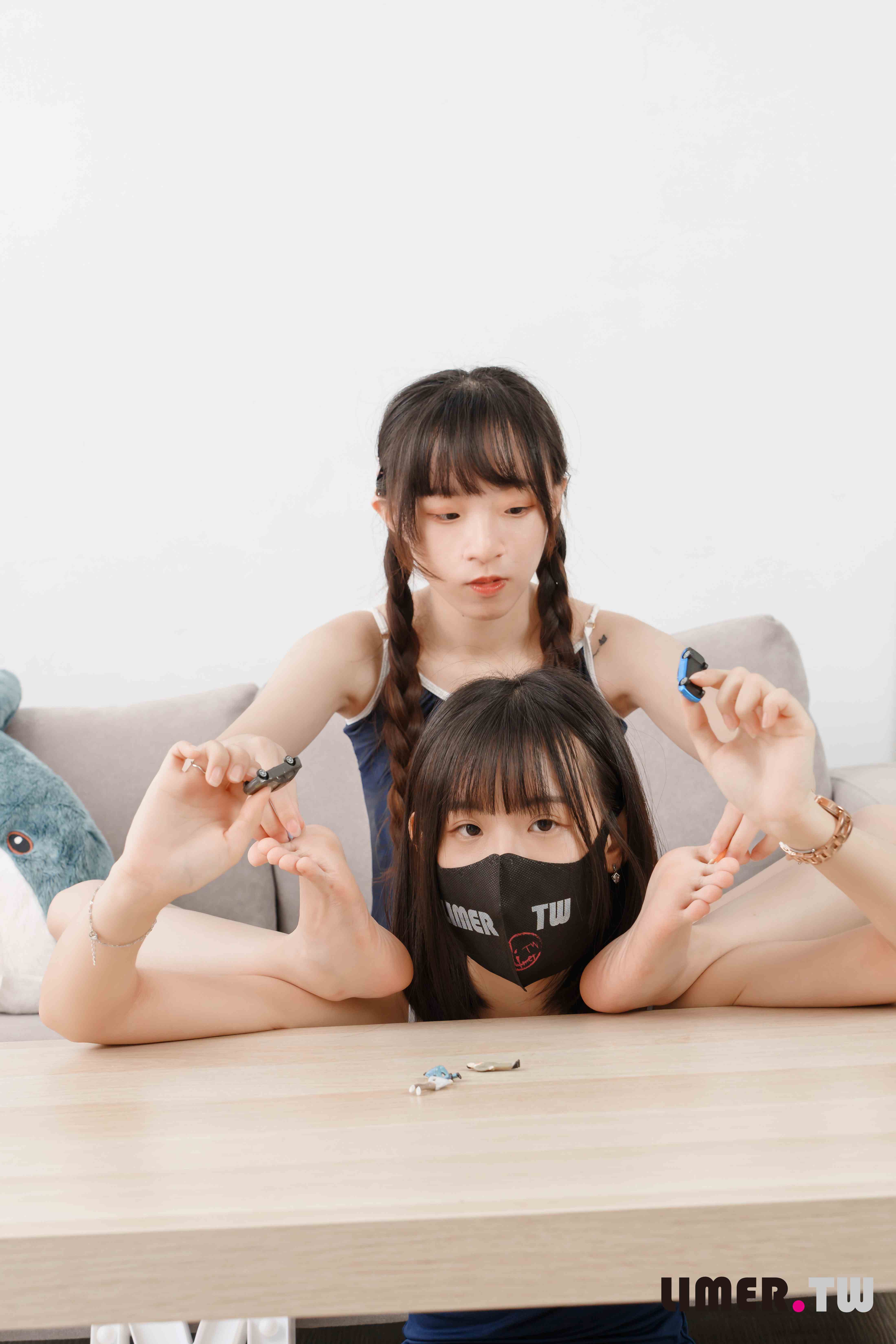 China Beauty Legs and feet 555