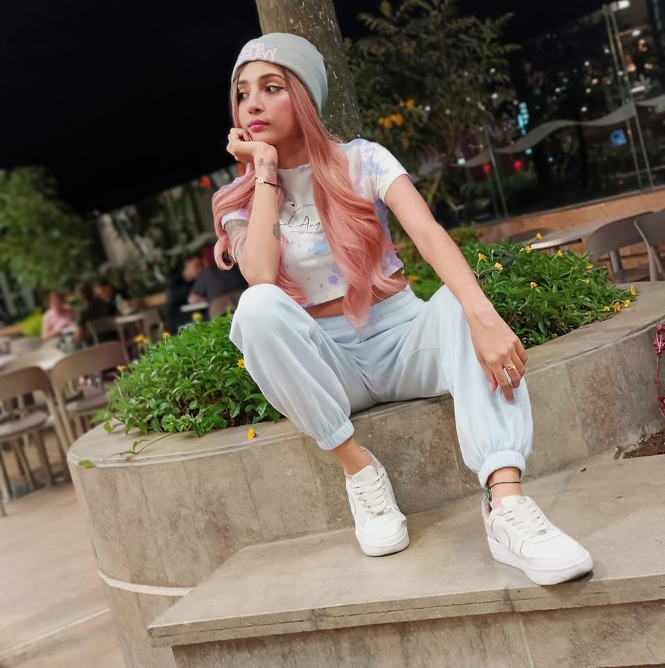 Maria Quiroz Barrientos Latina Cam Model