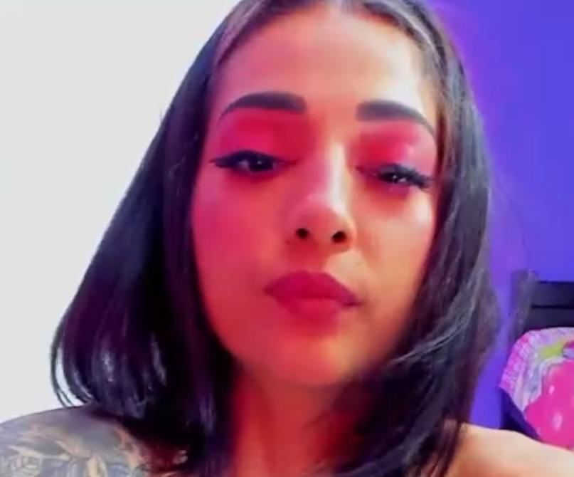 Maria Quiroz Barrientos Latina Cam Model