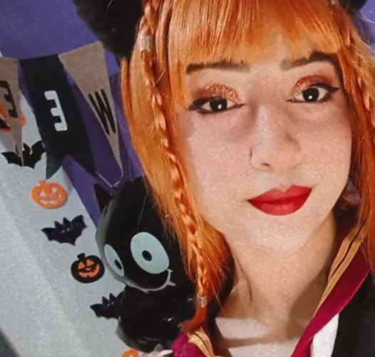 Maria Quiroz Barrientos Latina Cam Model