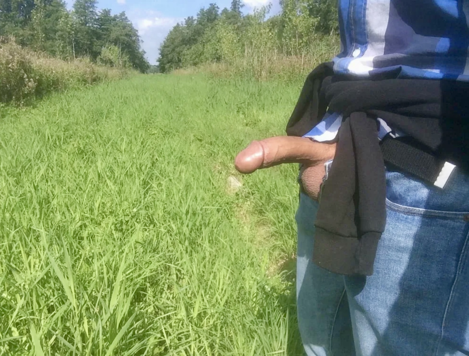 2018 My cock outdoors tried to get seen by somebody