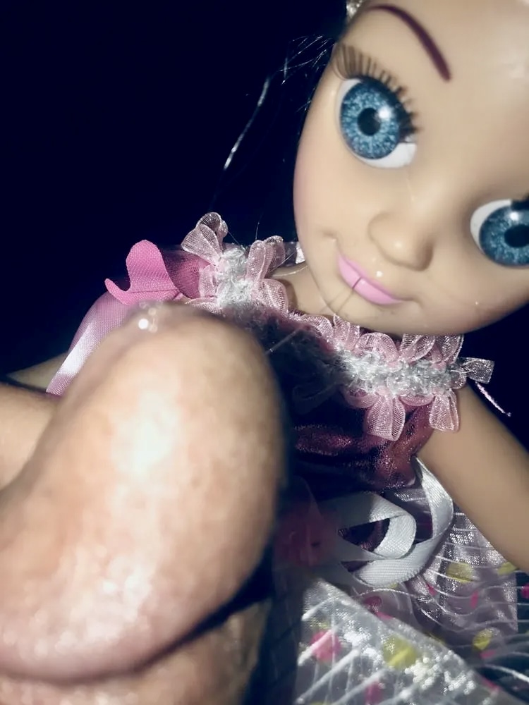 2020 big girl princess watching porn