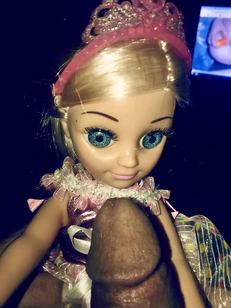 2020 big girl princess watching porn