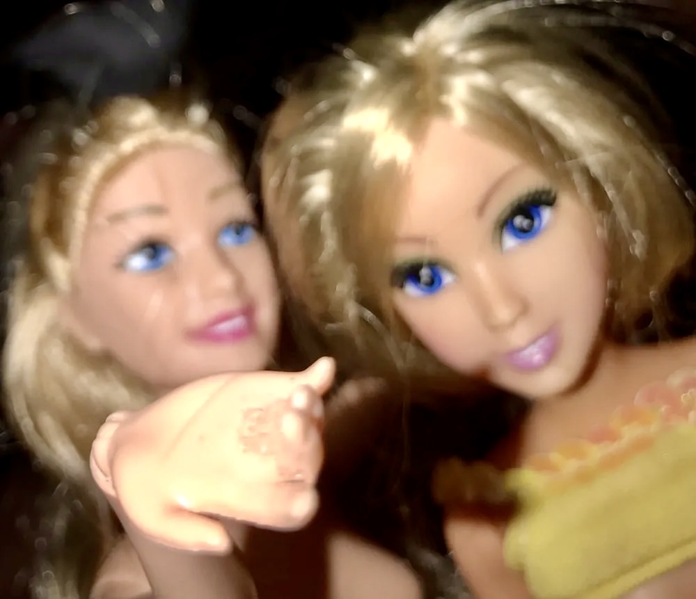 2020 dolls rub precum on face and cumshot