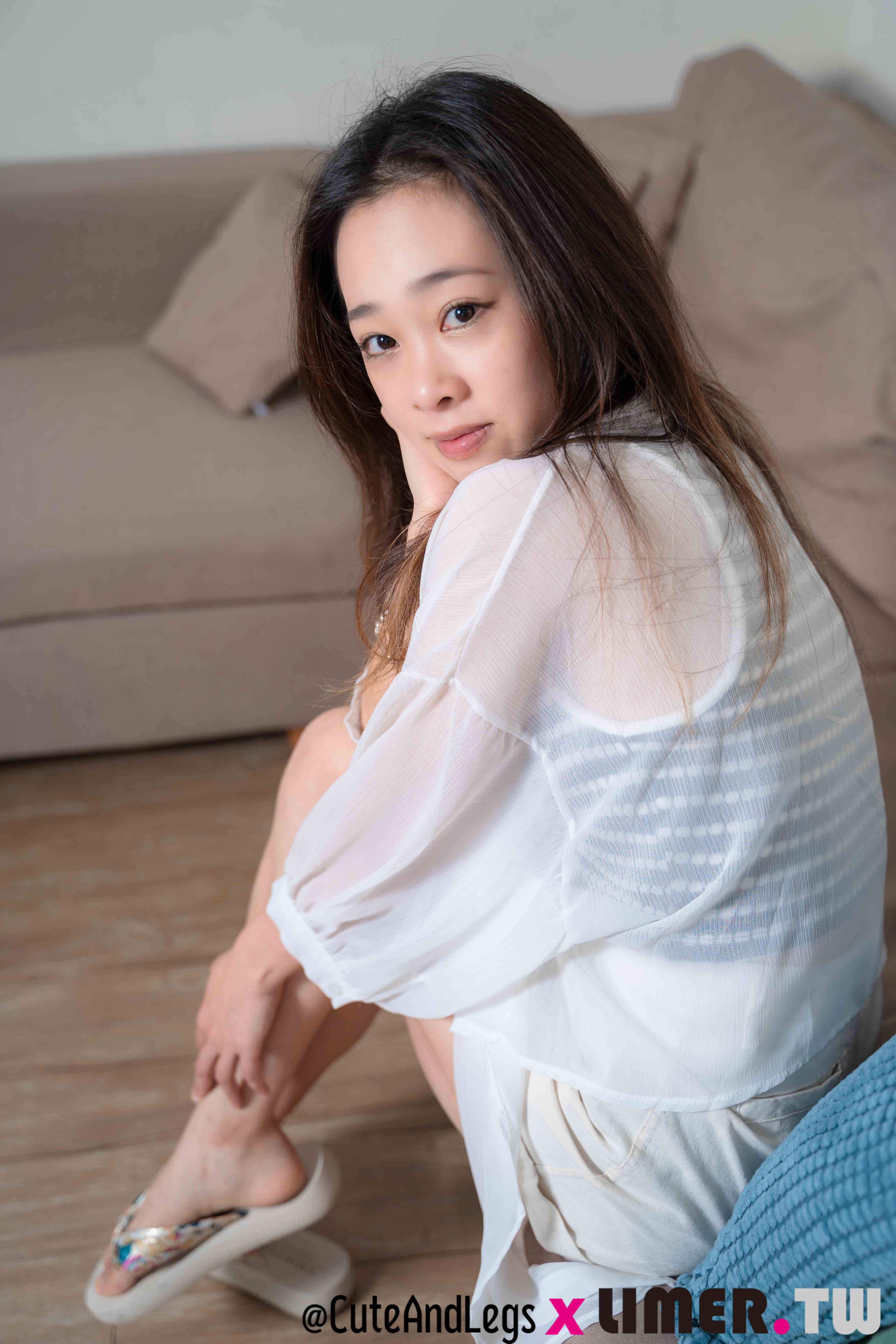 China Beauty Legs and feet 600