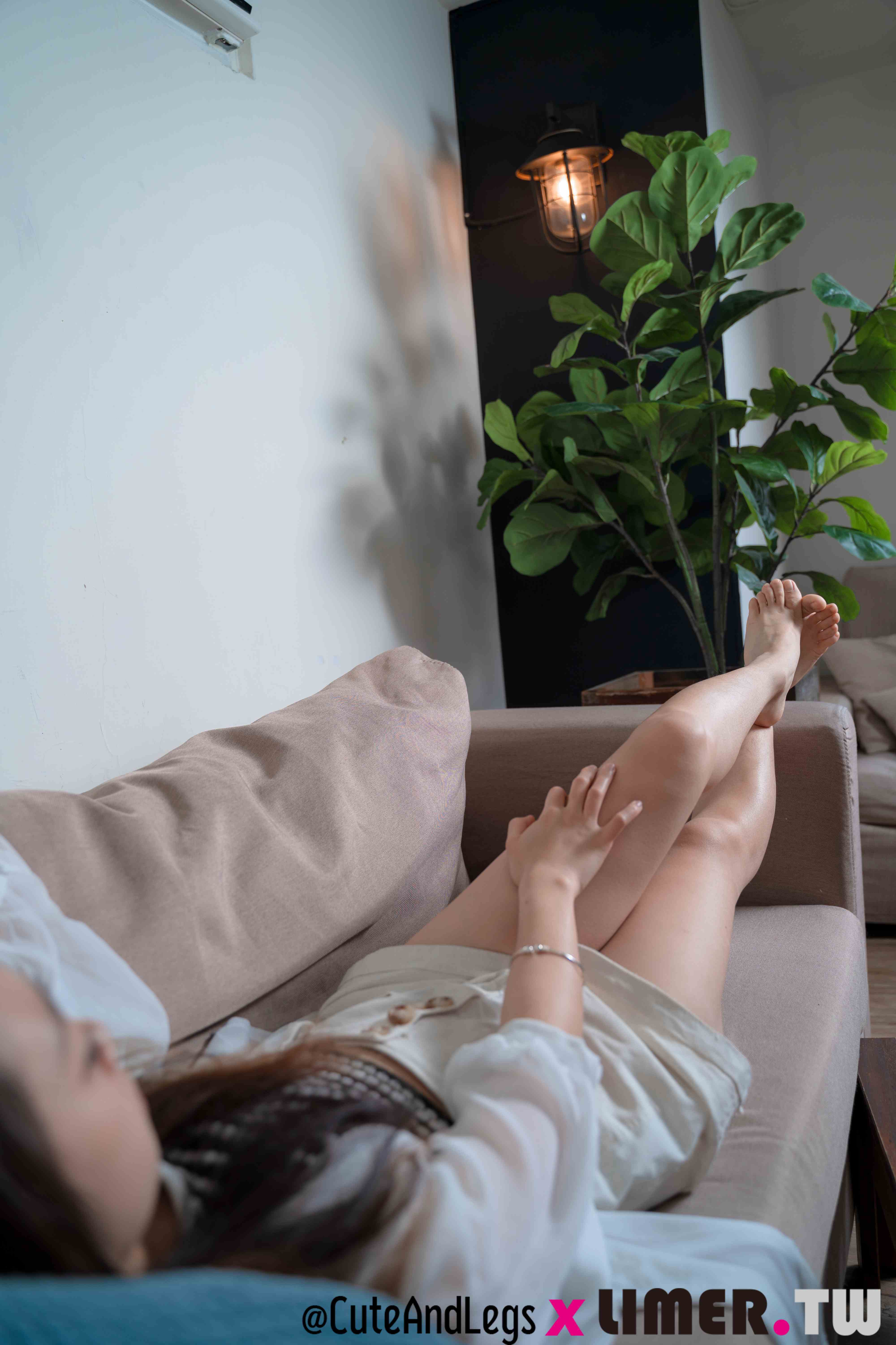 China Beauty Legs and feet 600