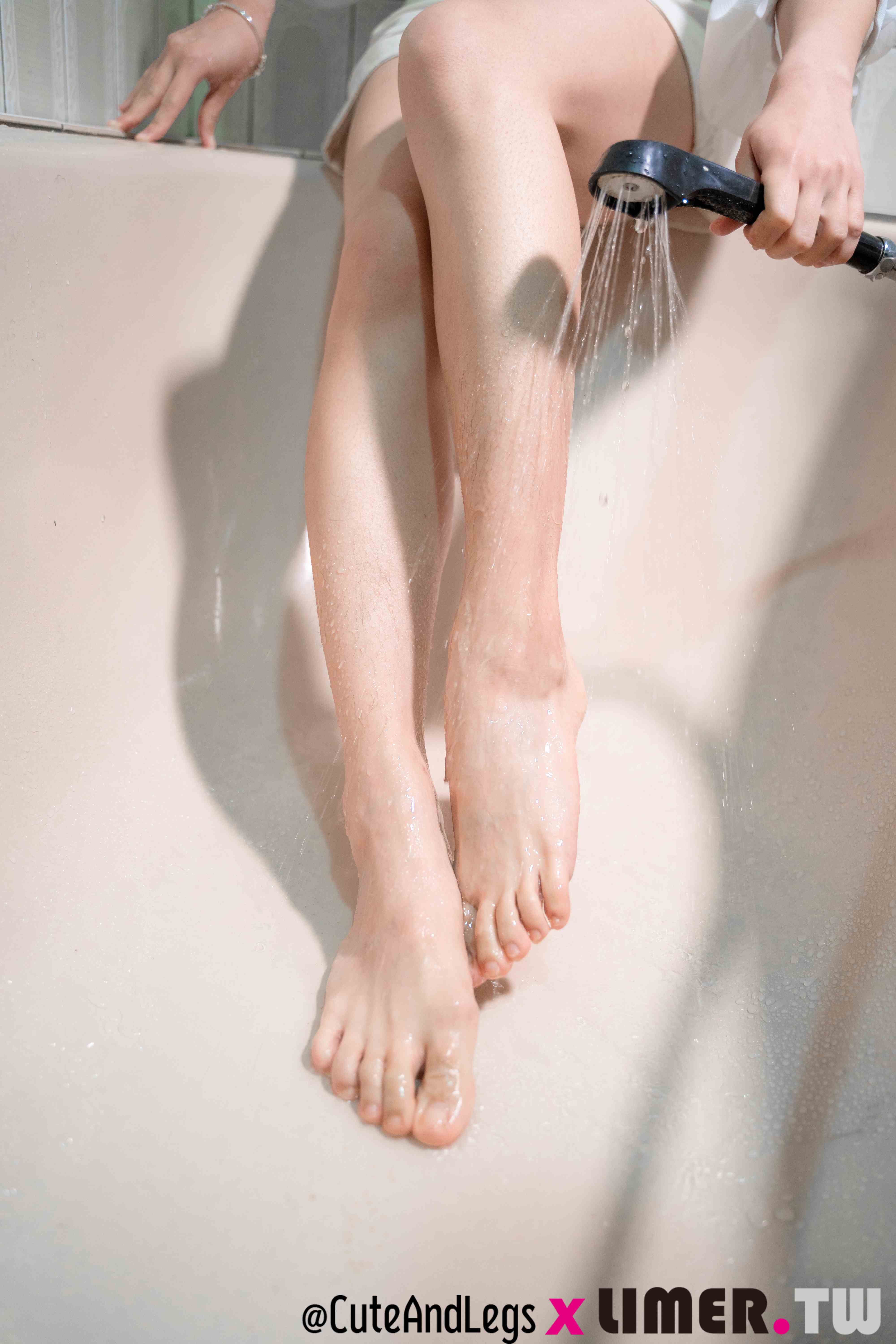 China Beauty Legs and feet 600