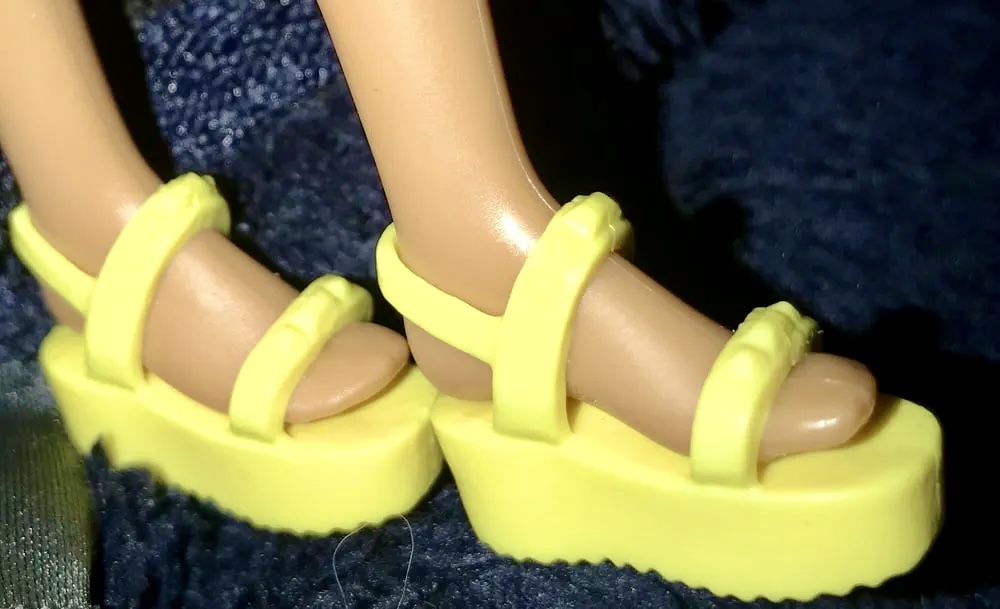 2020  Fashionista Latina Barbie with fat ass