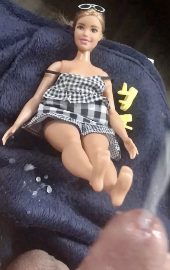 2020  Fashionista Latina Barbie with fat ass