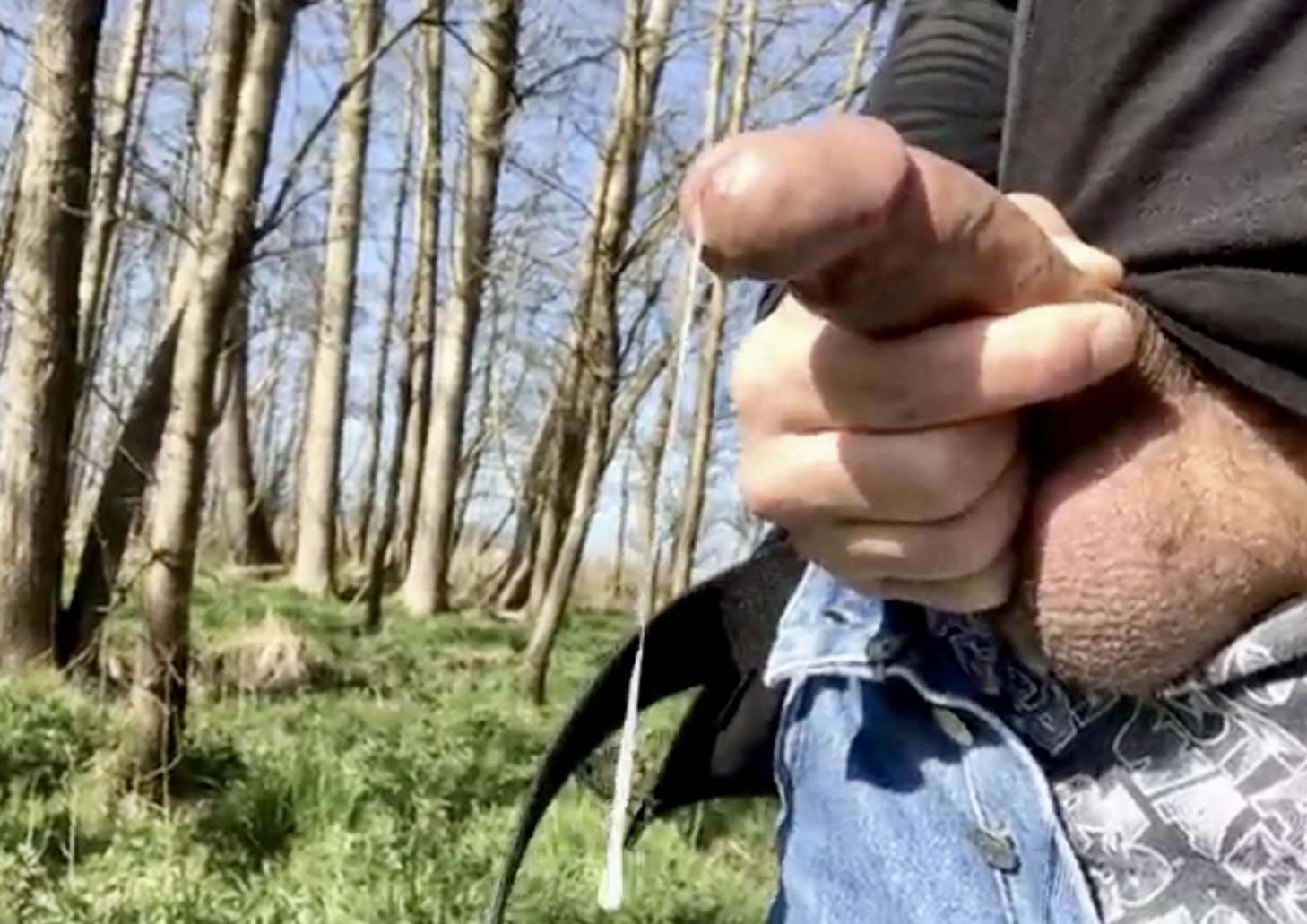 2021/2022 outdoor cumshots trying to flash my cock