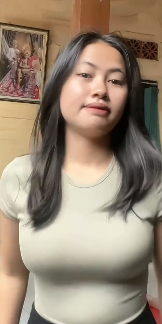 looking makes it hot_55