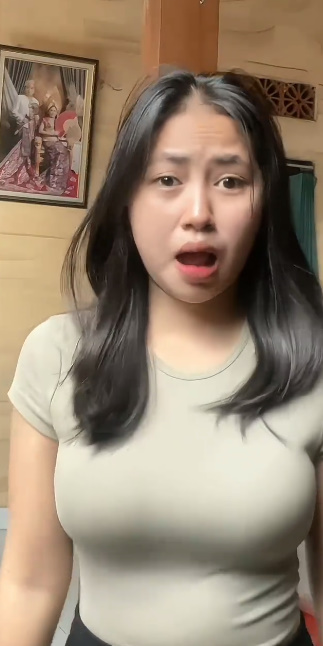 looking makes it hot_55