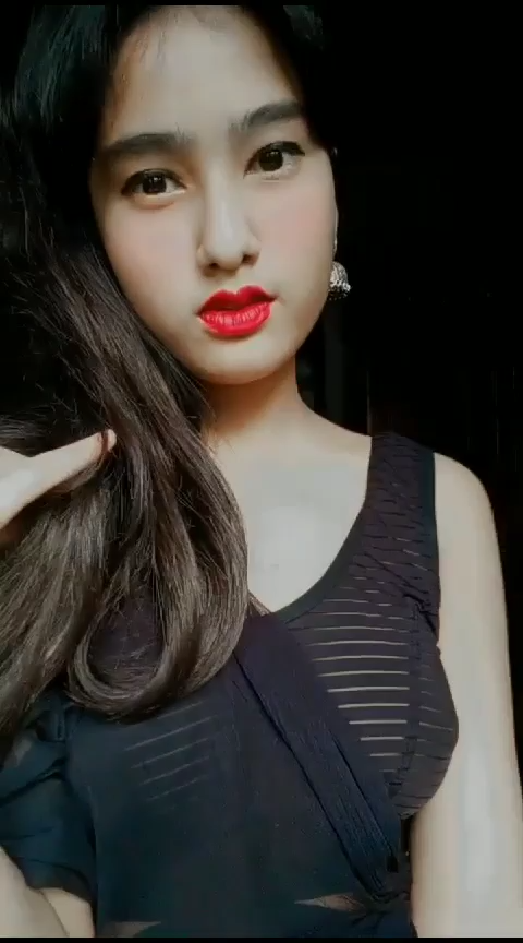 BD girl zerin islam chowa showing her big boobs