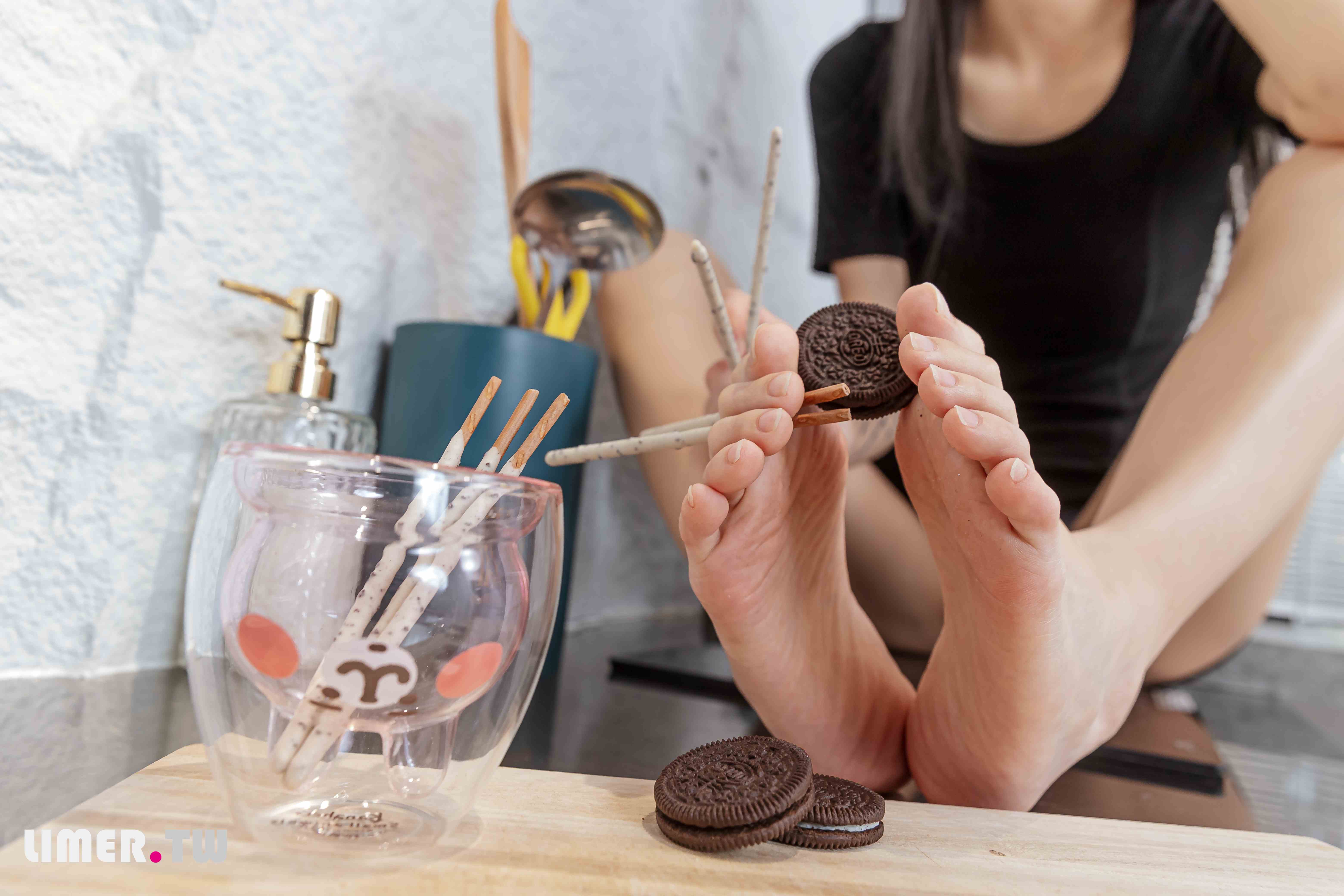 China Beauty Legs and feet 603